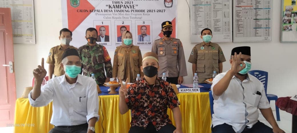 CAMAT SABBANG MENGHADIRI KAMPANYE  DAN PEMAPARAN VISI MISI CALON KEPALA DESA TANDUNG 